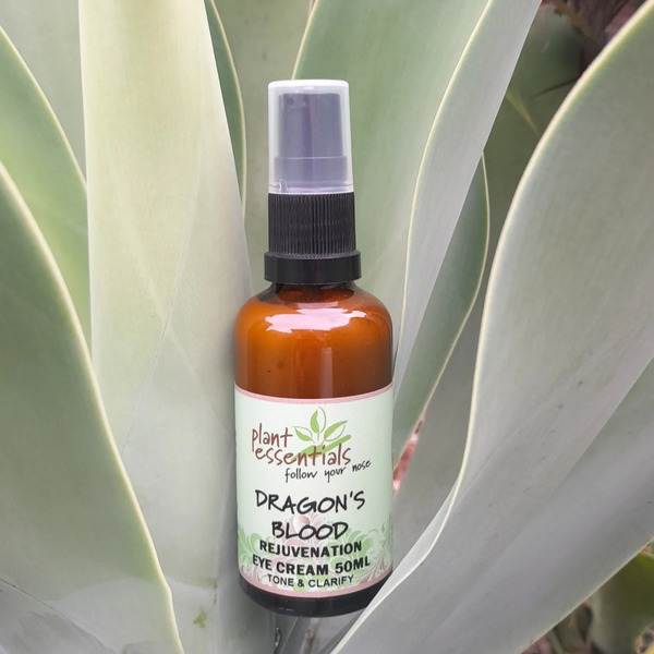 Plant Essentials-Dragon's Blood Rejuvenation Eye Cream 50ML